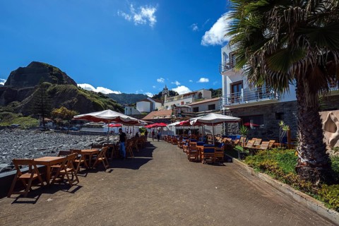 Restaurant of the Hotel Vila Bela on the beach of Porto da Cruz