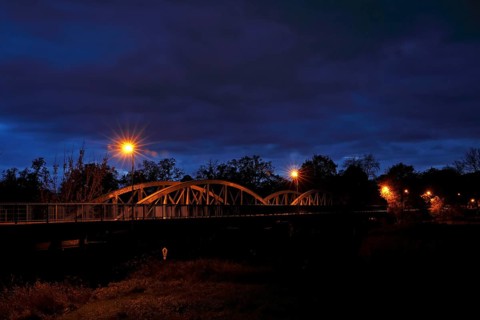 Woerlitz railway bridge near Dessau-Rosslau over the River Mulde at night