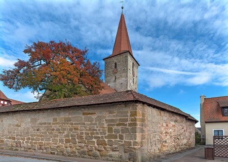 Former fortified church of St Leonhard