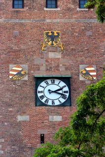 Nuremberg coat of arms and imperial eagle on the White Tower