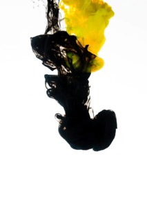 Mixing colorful ink droplets white