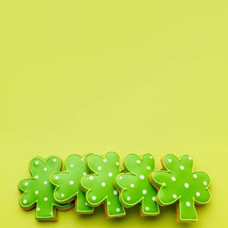 Top view clover cookies frame