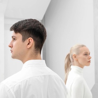Woman man wearing white clothes 2