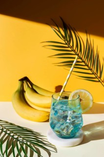 High angle drink bananas arrangement