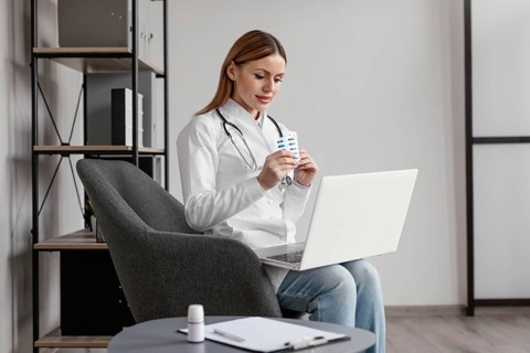 Medium shot doctor chair