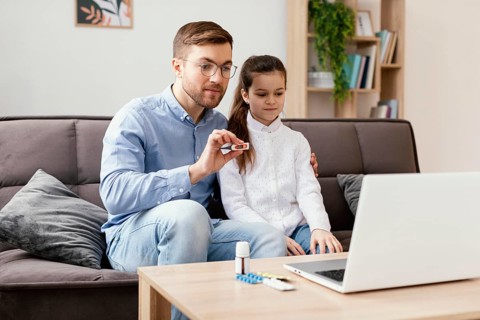 Medium shot kid man consulting doctor