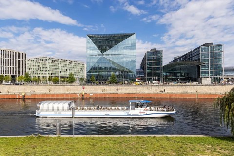 Washingtonplatz Berlin with modern architecture