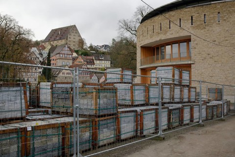 Construction container in front of the Globe Theatre