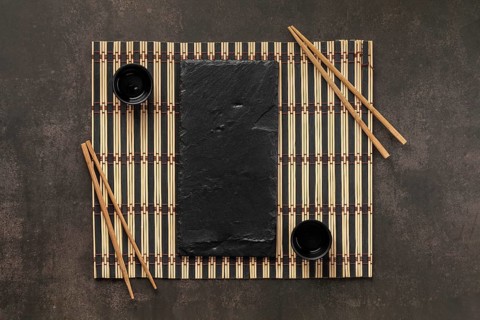 View table arrangement with cup sticks