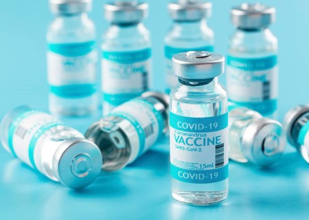 Healthcare coronavirus vaccine arrangement_3