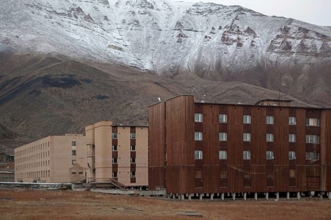 Flats at Pyramiden
