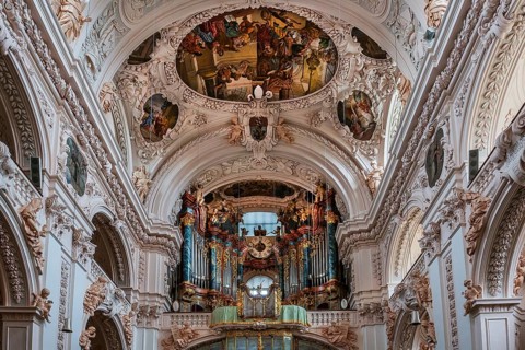 Organ inside the baroque collegiate basilica