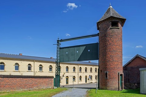 Working-class quarter and gate to the Fosse Saint Emmanuel at Bois-du-Luc
