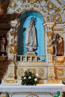 Side altar