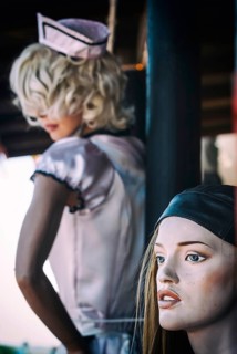 Disguised mannequins on Route 66