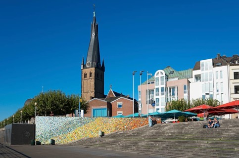 Rhine promenade with St Lambert's Basilica