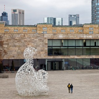 Artwork Body of Knowledge by Jaume Plensa on the Westend Campus of Goethe University