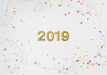 2020 numbers fairy lights confetti