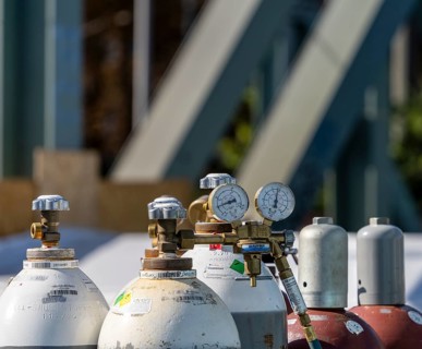 Industrial steel cylinders with inert gas