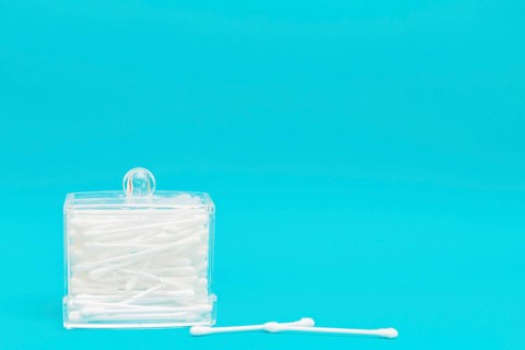 Cotton buds