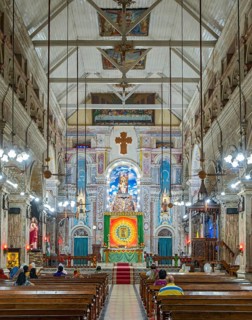 Interior of Santa Cruz Cathedral Basilica