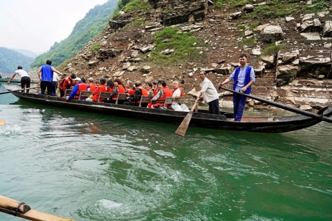 Special boats for the side arms of the Yangtze