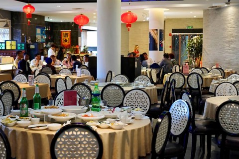 Dinner at a posh restaurant in Shanghai