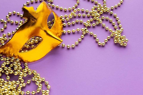 Golden mask pearl decorations