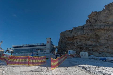 Year-round ski resort