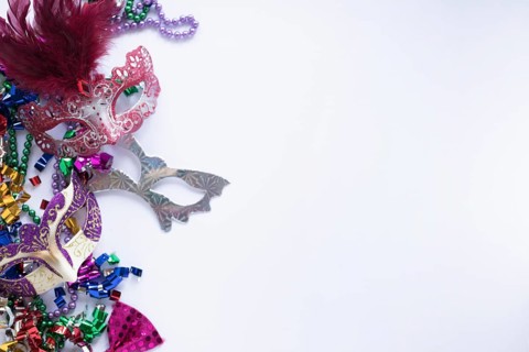 Shiny masks confetti