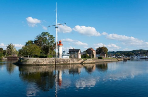Lighthouse at the east pier