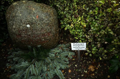 Sign on grave
