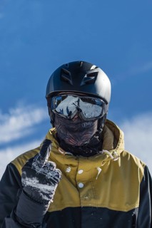 Snowboarder