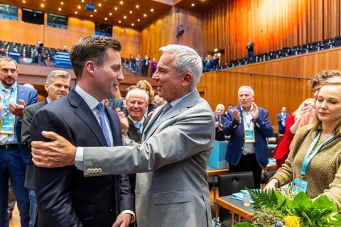 Congratulations to the new state chairman of the CDU Baden-Wuerttemberg