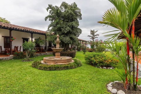 Finca with garden