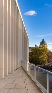 View from the terrace on the first floor of the James Simon Gallery