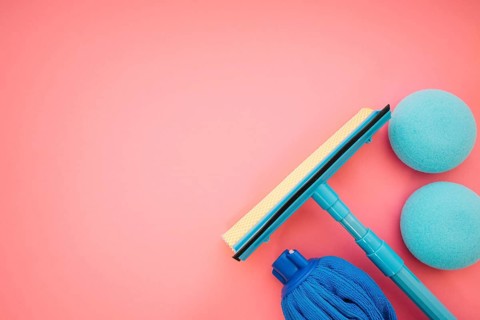 Cleaning concept with wiper