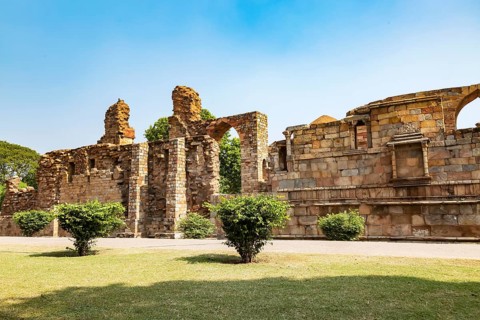 Monuments and buildings in the Qutub Minar complex in Delhi
