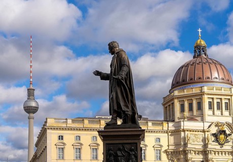 Schinkel Statue