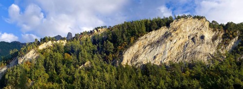 Mountain panorama with the Pierre Avoi