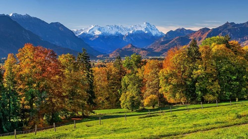 Autumn landscape near Hagen with Zugspitze group 2962m in the Wetterstein mountains