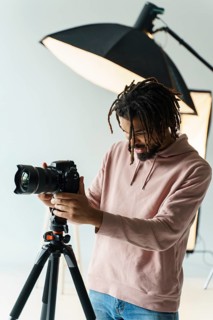 Grapher preparing camera