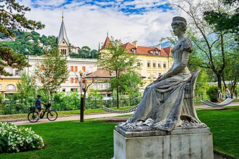 Monument to Empress Elisabeth of Austria