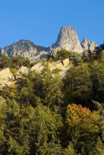 Mountain panorama with the Pierre Avoi