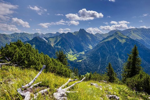 View from Himmelschrofen into the Dietersbach valley with Gerstruben