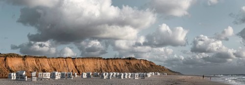 Evening sun on the beach of Kampen on the Red Cliff
