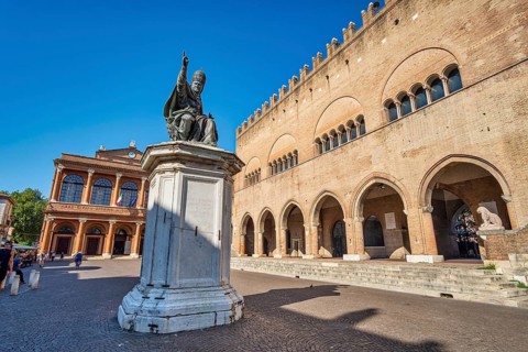 Statue of Pope Paul V