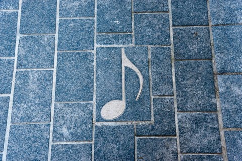 Note as a paving stone