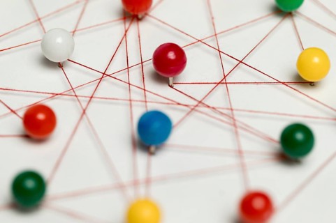 Pushpin tracks thread close up