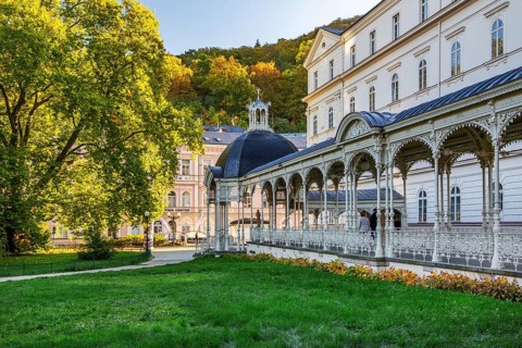 White Colonnade in autumn